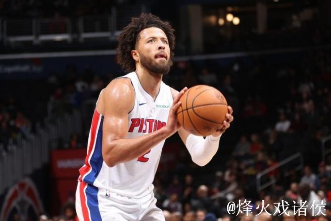 精准制导！坎宁安三分再中，现已投篮14中7、三分7中5贡献21分8助攻