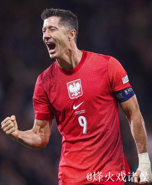 莱万荣膺赛季最佳球员 德甲收官日两大悬念尘埃落定