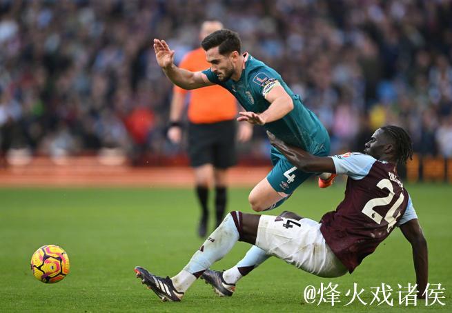 英超-费尔南德斯任意球得分卡塞米罗立功 曼联4-4战平伯恩茅斯 英超-费尔南德斯任意球得分卡塞米罗立功 曼联4-4战平伯恩茅斯