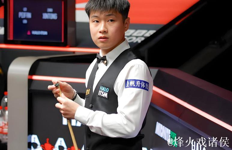 赵心童三破百6-1大胜丁俊晖,挺进上海大师赛四强 赵心童三破百6-1大胜丁俊晖,挺进上海大师赛四强